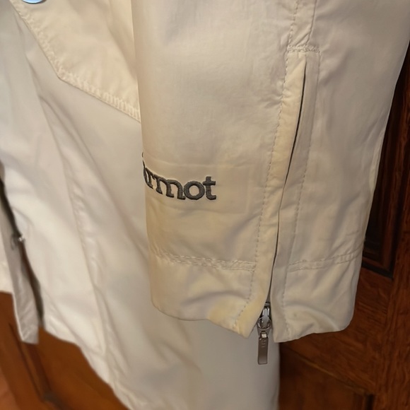 Marmot Membrain Coat slim fitting size large w/ 2 zip pockets & 2 interior pkts - Picture 8 of 12